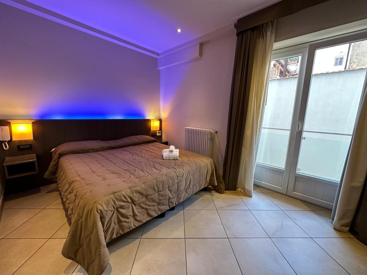 Bb 10 Serpotta - Palazzo Riolo & Restaurant Palermo