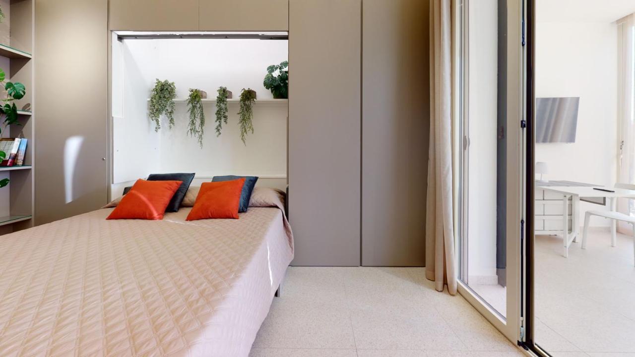 Carletta's Aparta-suite & Guest house *