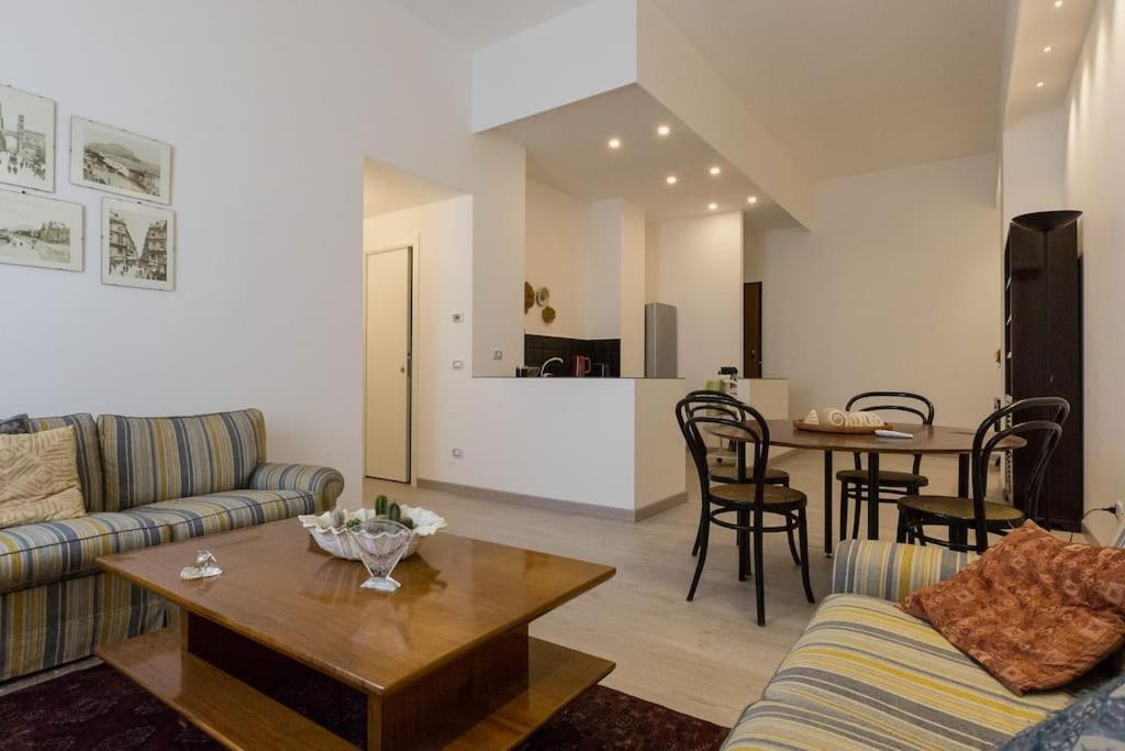 Apartamento 2 Da Letto Al Politeama Palermo
