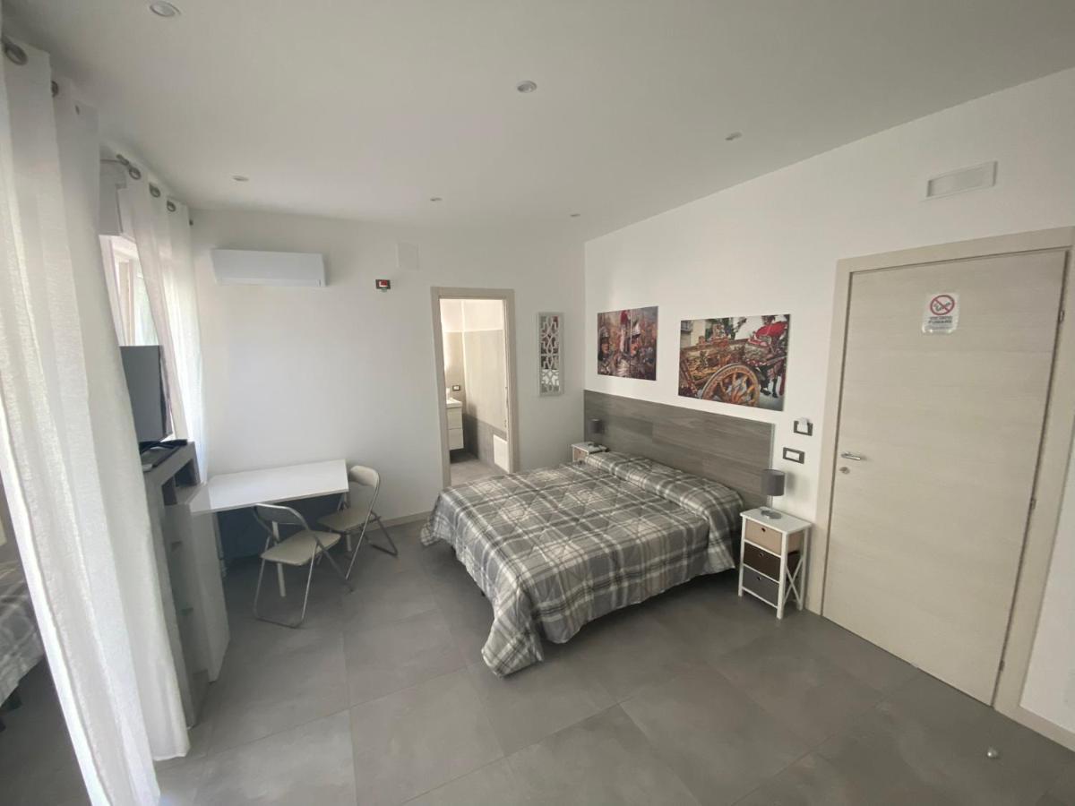Life Guest house