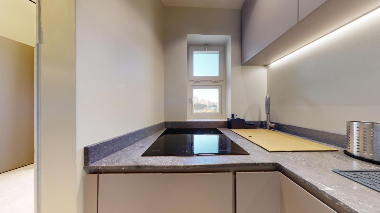 Carletta's Aparta-suite & Guest house *