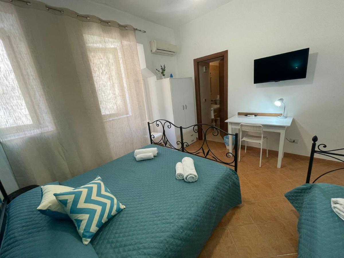 Maqueda Guest house *