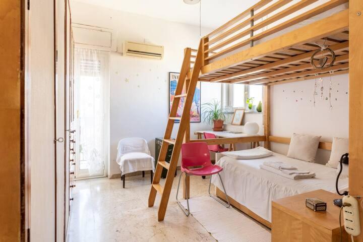 Hospedagem domiciliar Large E Small Private Bathroom Between Mondello And Old Town! Free Park! *