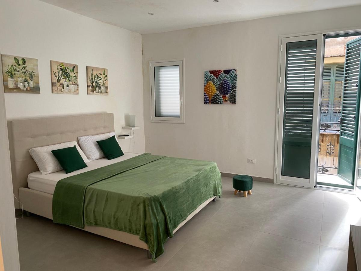 La Casetta Di Leo Apartment