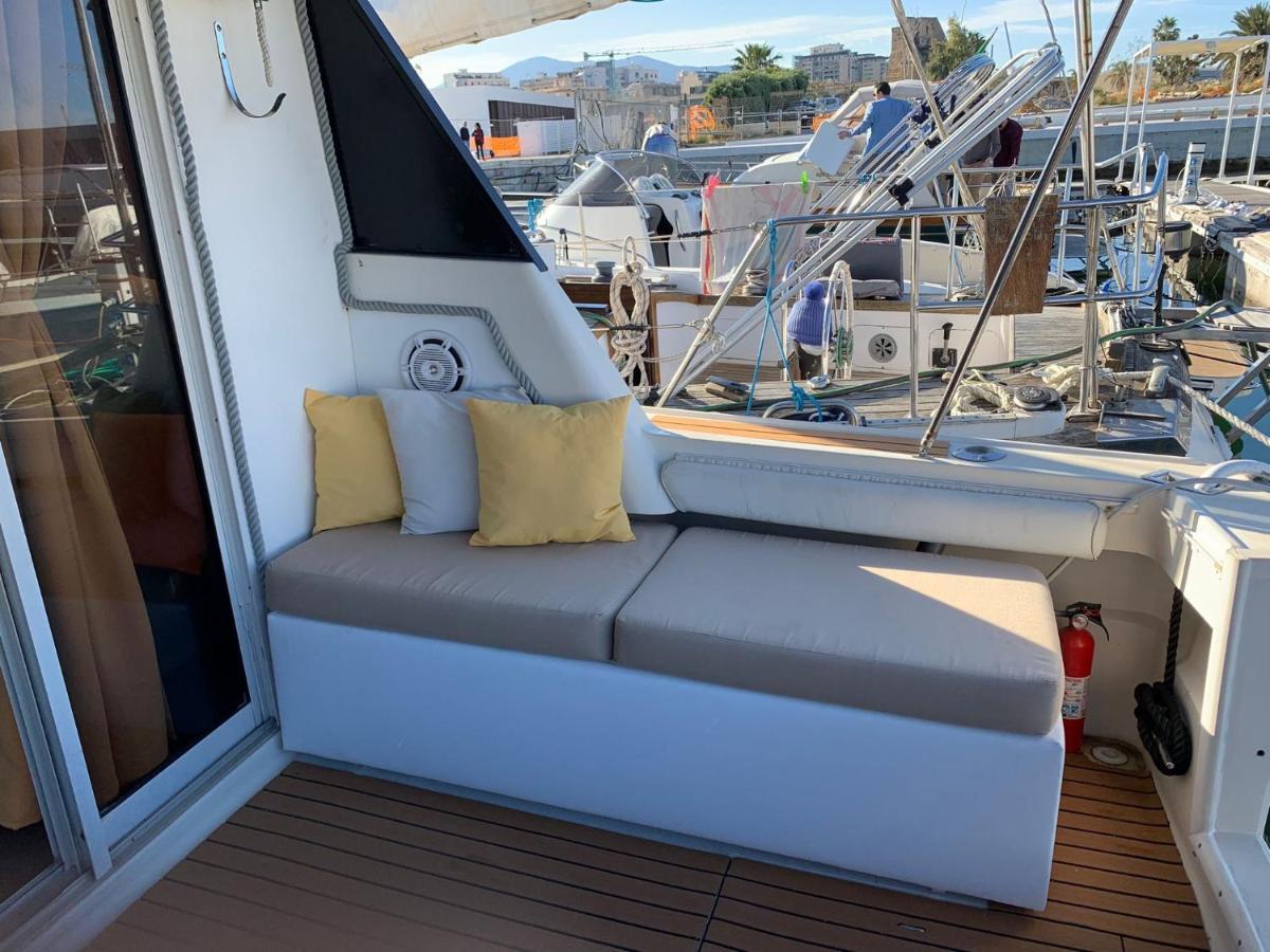 Botel Giorgia House Boat *