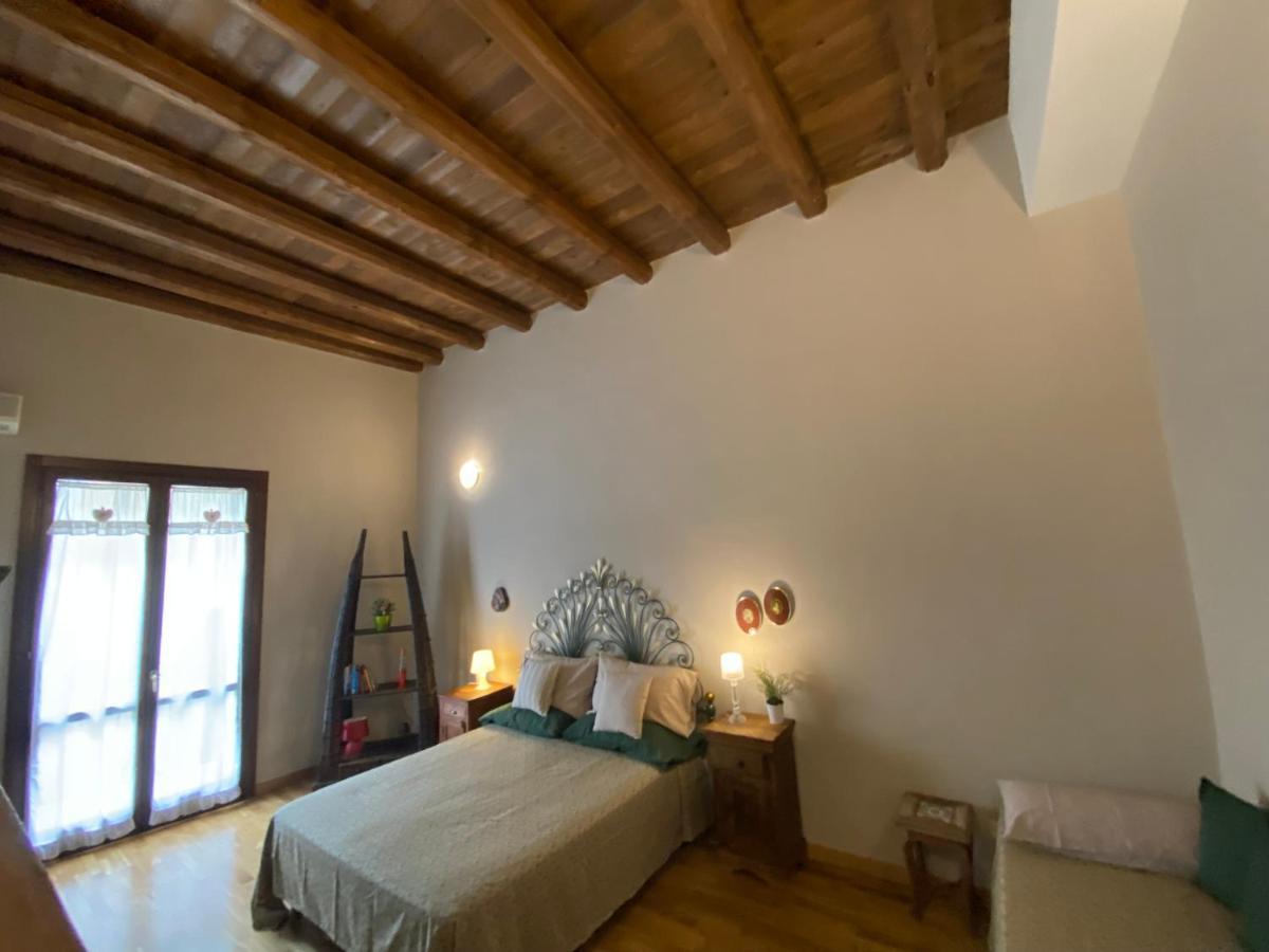 Casa Vetriera *