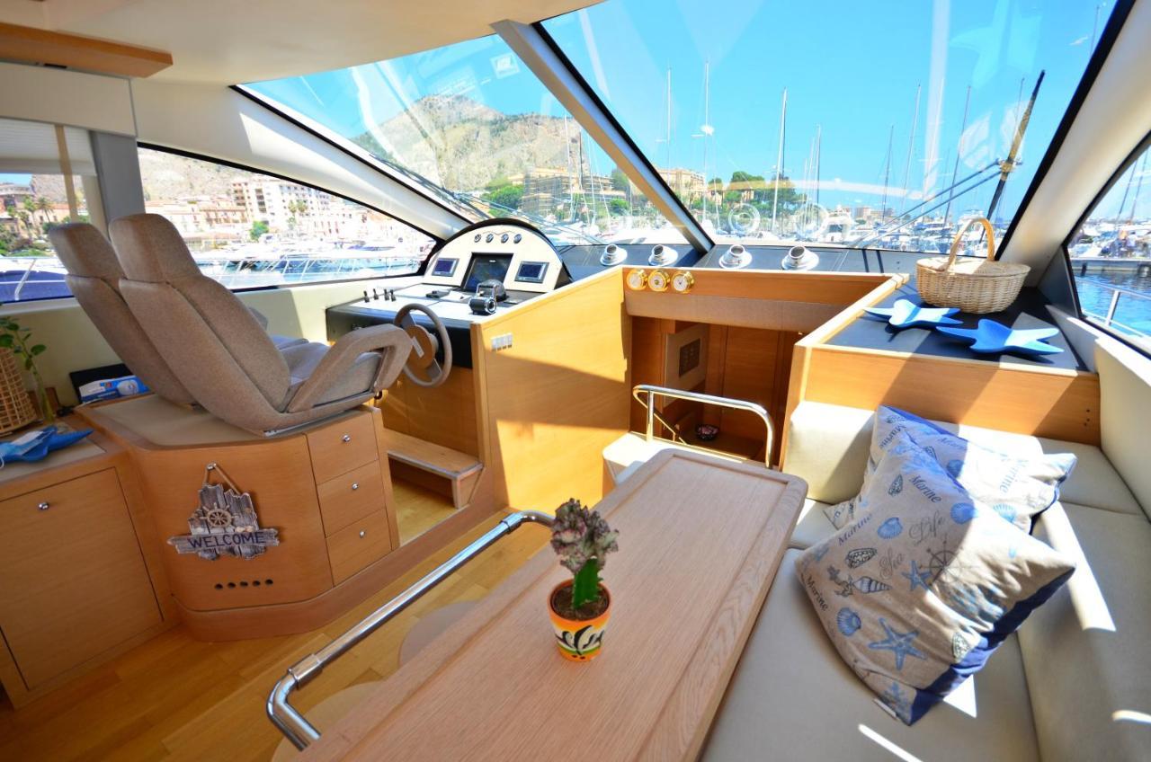 Layla Yacht * Palermo