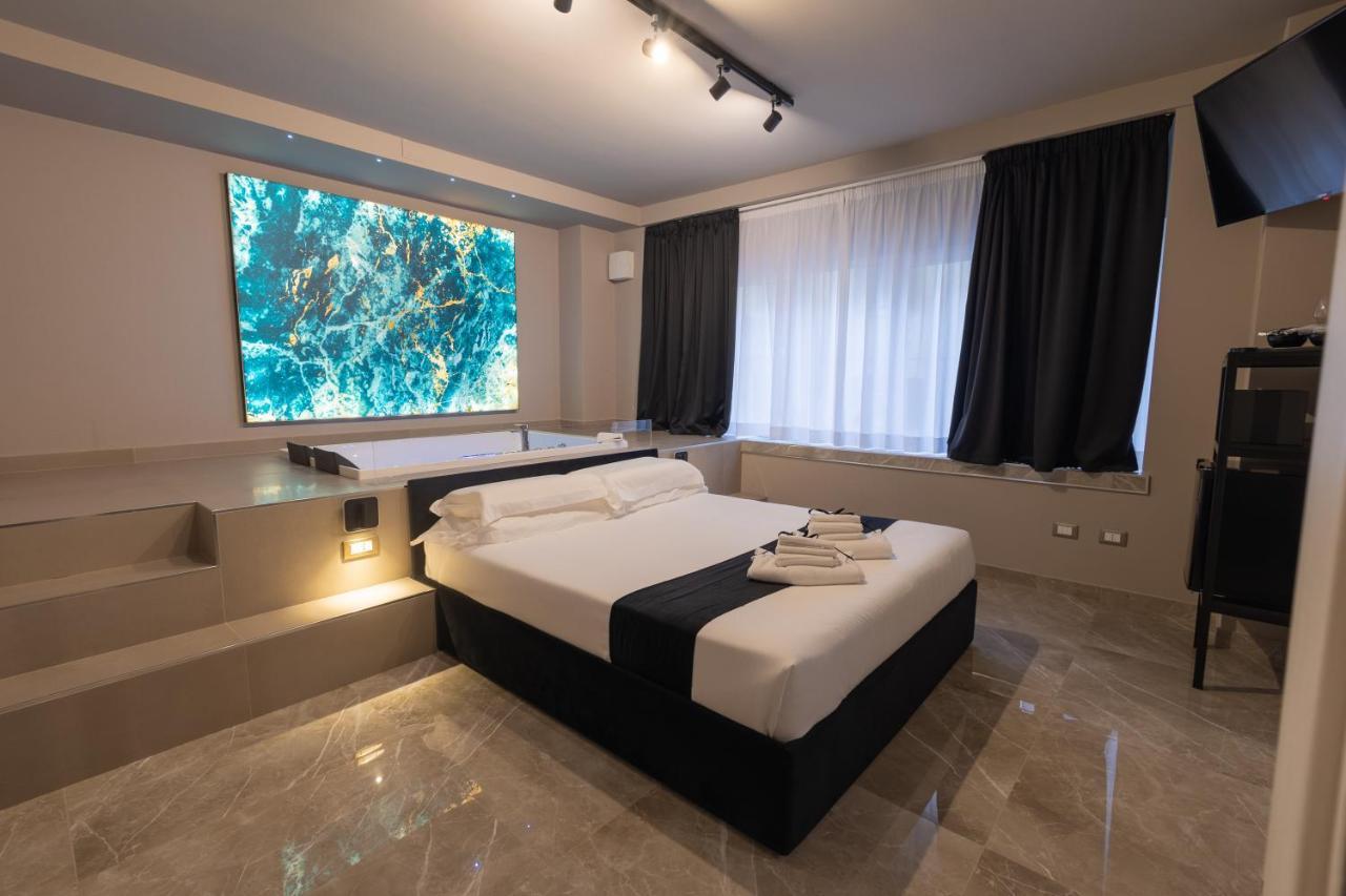 Maximum Exclusive & Guest house *
