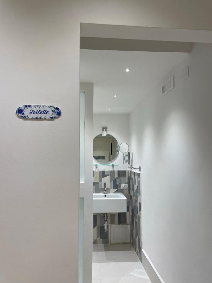 Centro Citta Basement Guest house