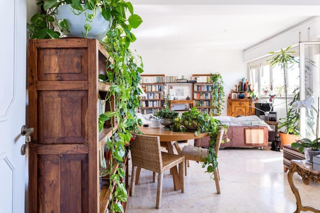 Large E Small Private Bathroom Between Mondello And Old Town! Free Park! Homestay Palermo