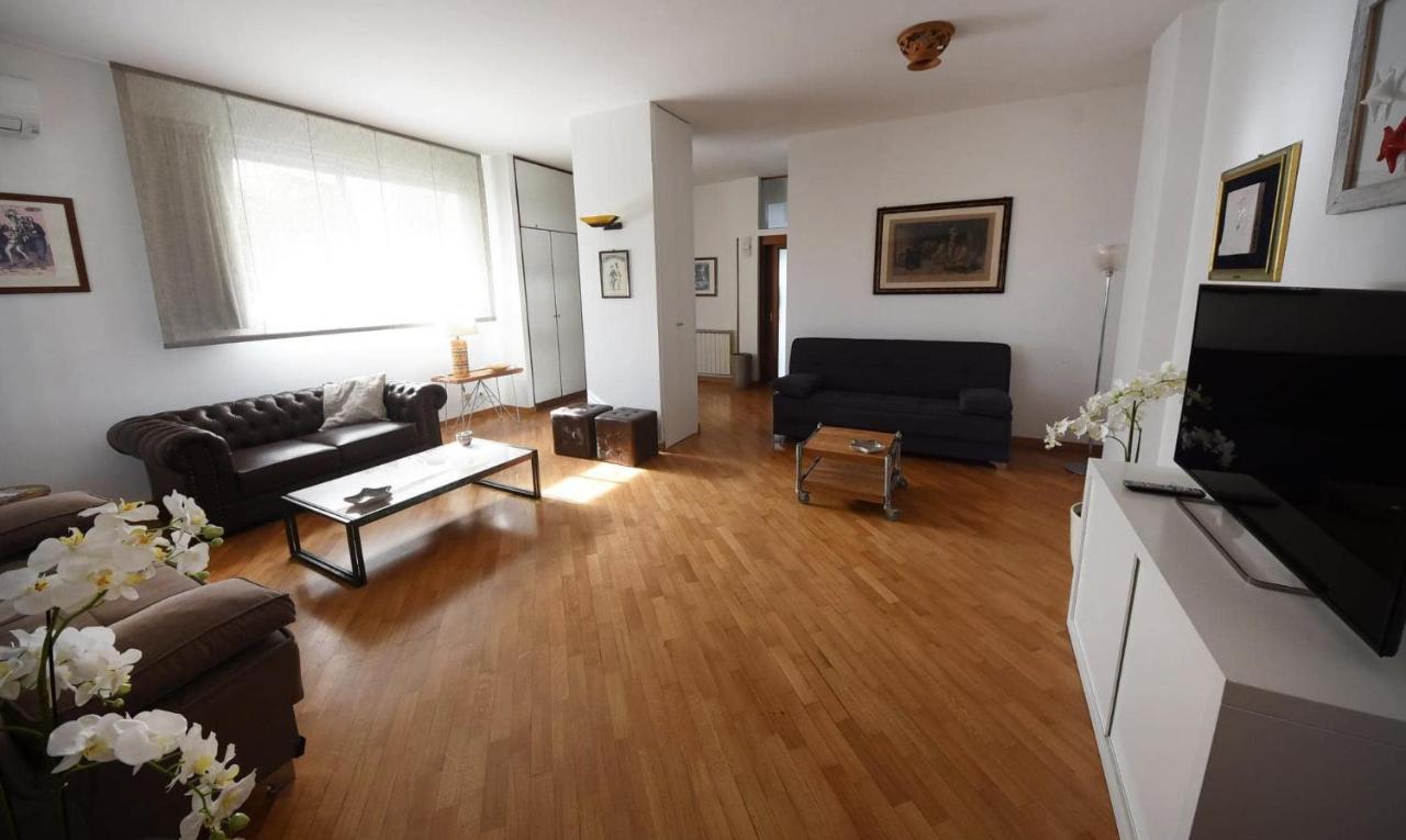 Holiday home Azzurra Beachfront Mondello - *