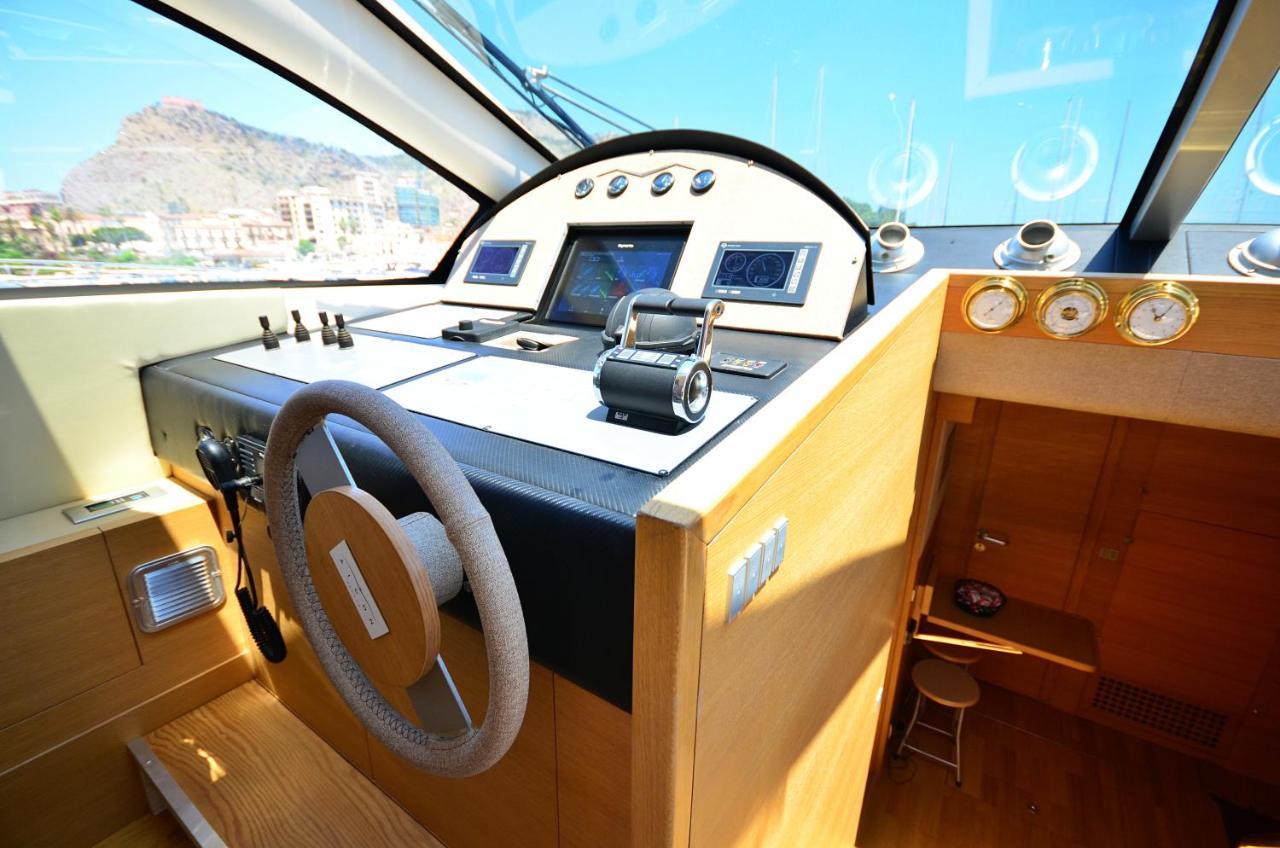 Layla Yacht