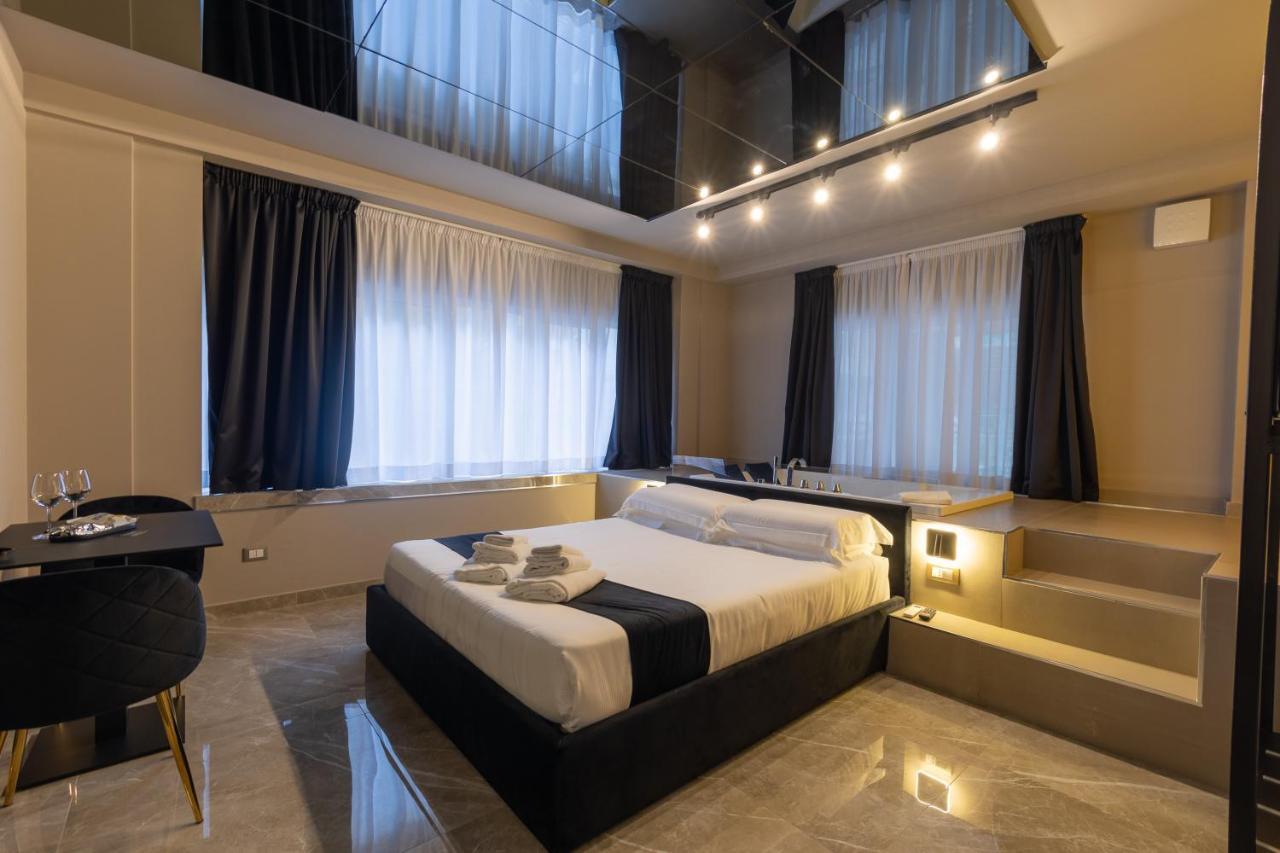 Maximum Exclusive & Guest house