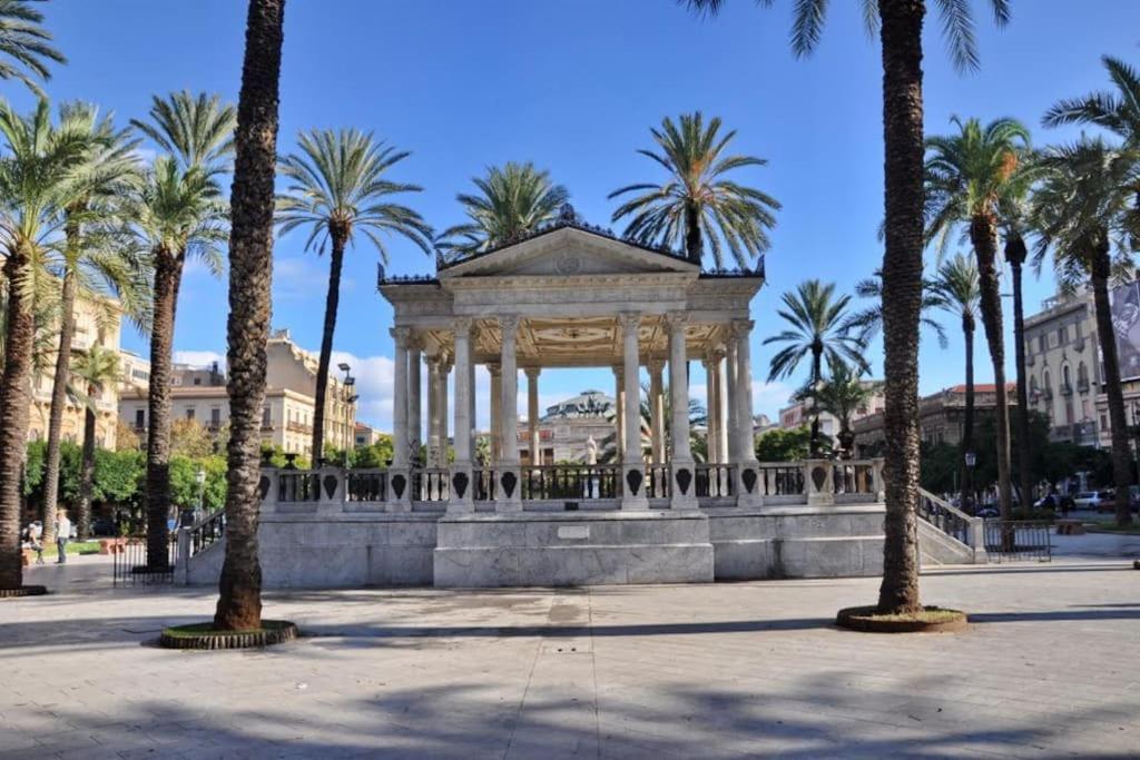 Homestay And Private Bathroom Between Mondello Beach And Old Town! Free Park! Palermo