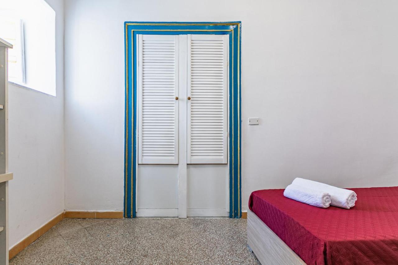 Apartment Piazza Pretoria & Quattro Canti Roomy Flats With Balconies
