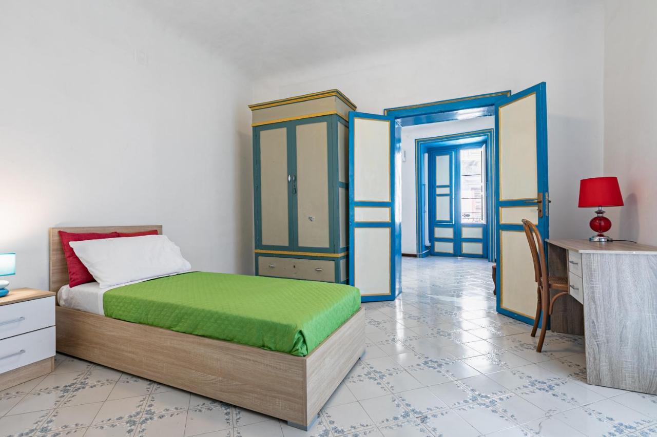 Piazza Pretoria & Quattro Canti Roomy Flats With Balconies Palermo