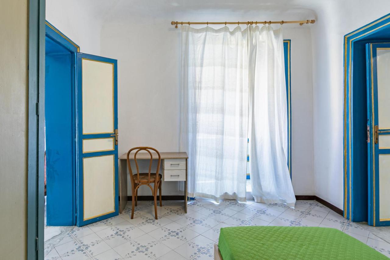 Piazza Pretoria & Quattro Canti Roomy Flats With Balconies Apartment *