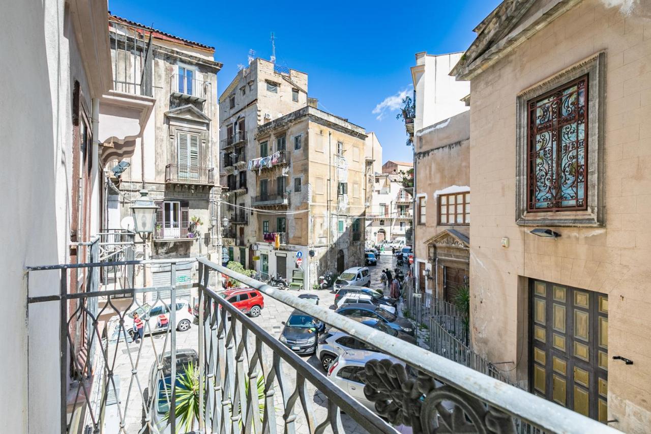 Apartment Piazza Pretoria & Quattro Canti Roomy Flats With Balconies