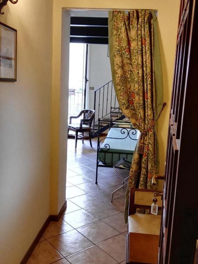 Charming Mezzanine Flat In Centre Apartamento *