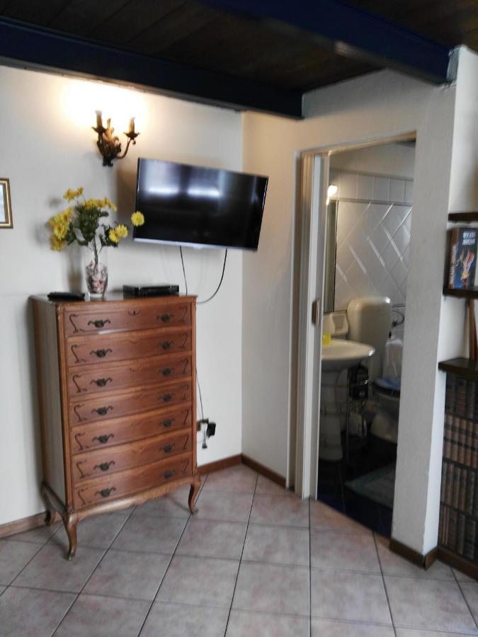 Charming Mezzanine Flat In Centre Apartamento Palermo