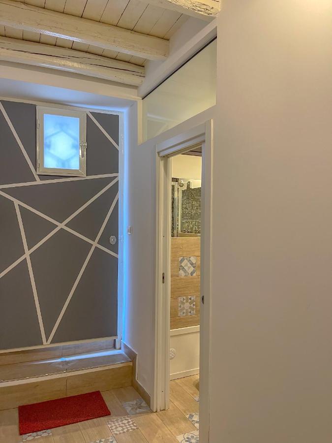 Giusino - Centro Storico Apartamento