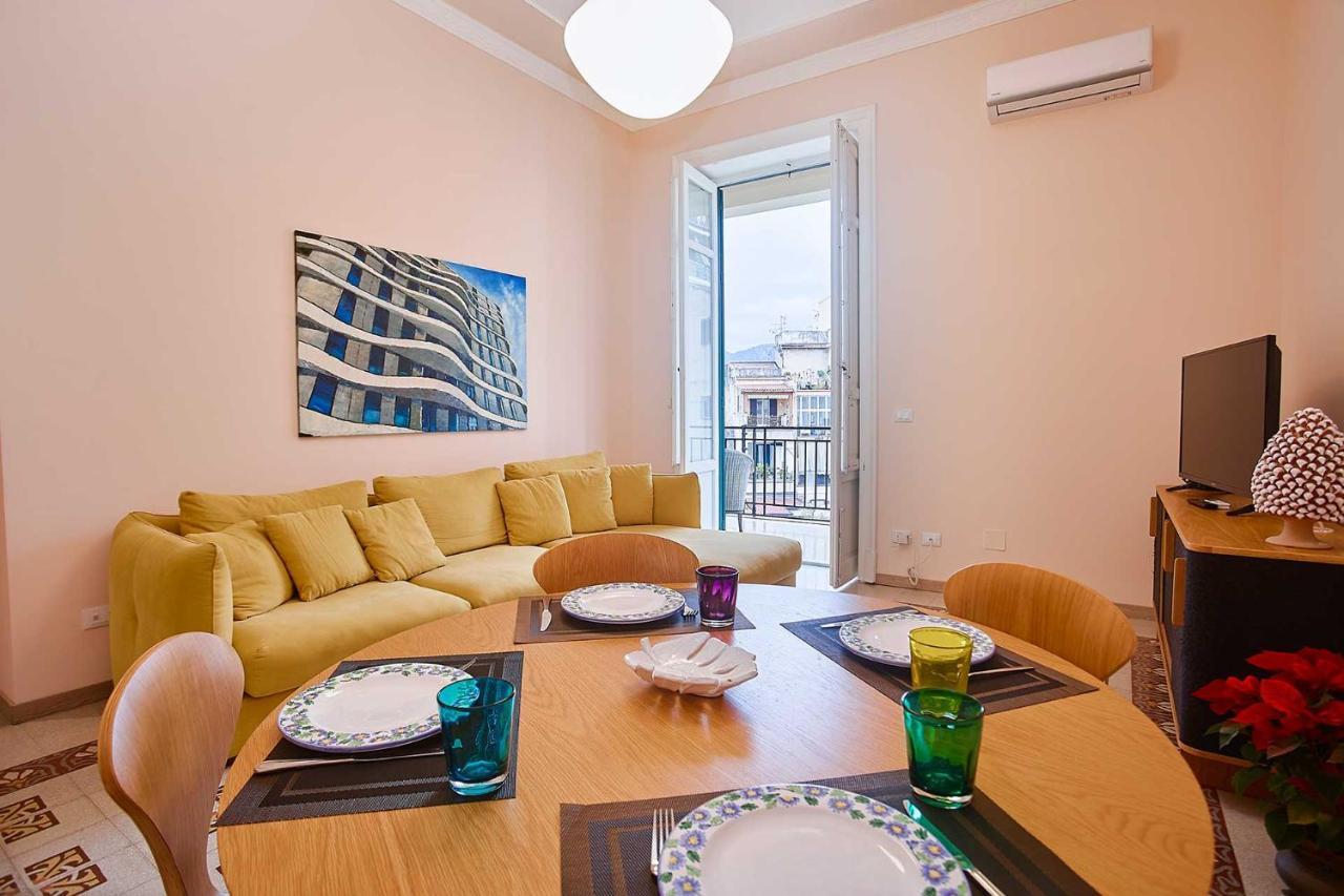 Apartment Kmc - Yellow *