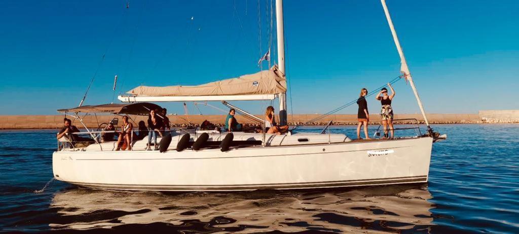 Boat And Breakfast Botel Palermo