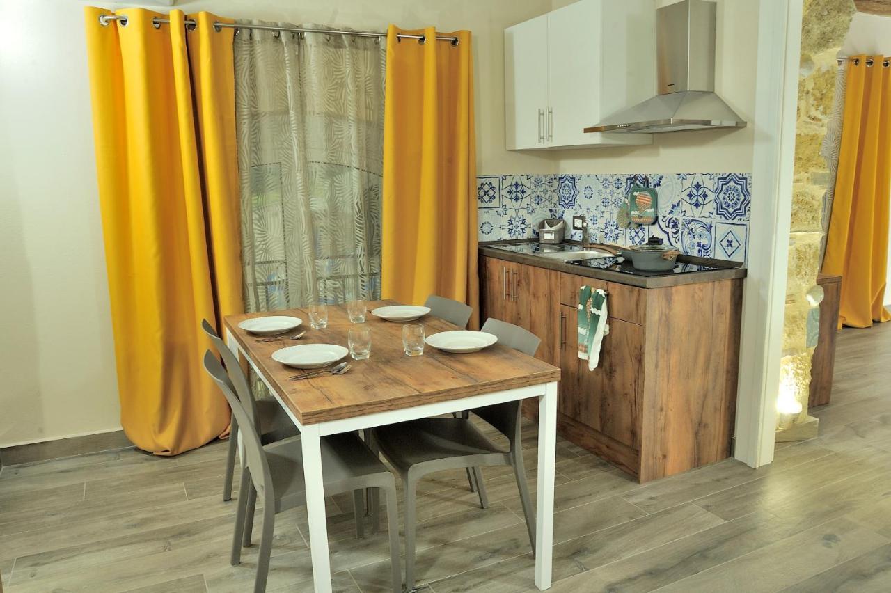 Bed & Breakfast Arsenale Porto Palermo