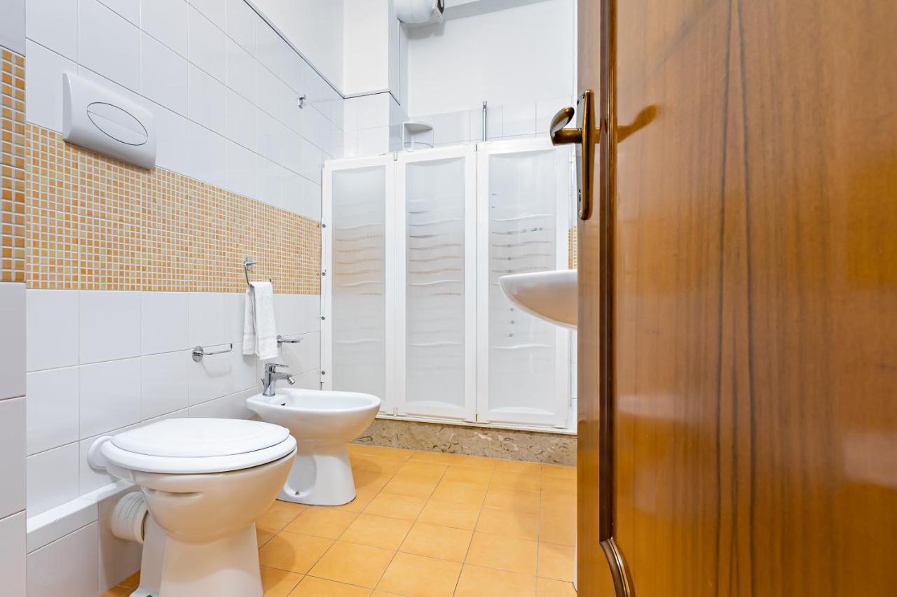 Via Liberta Roomy Apartment
