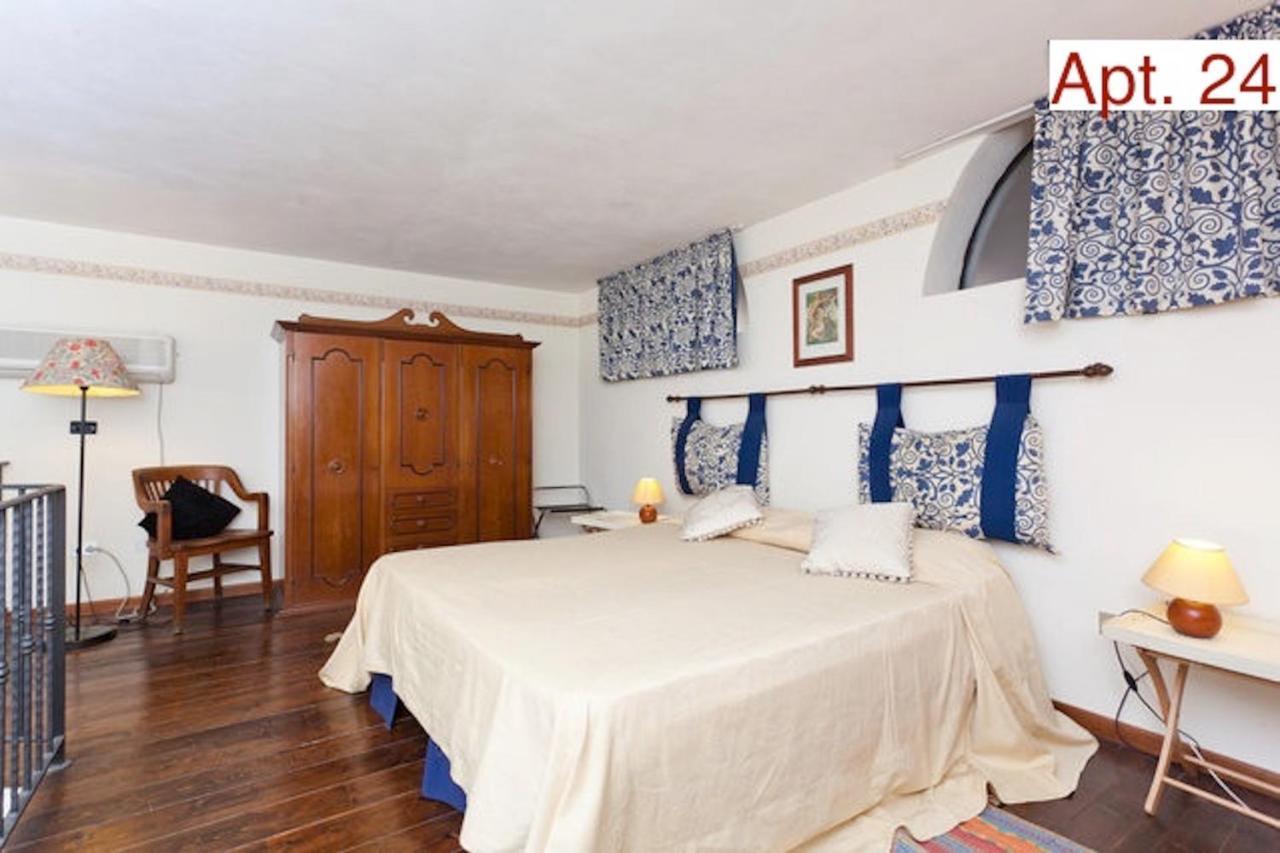 Apartamento Charming Mezzanine Flat In Centre Palermo