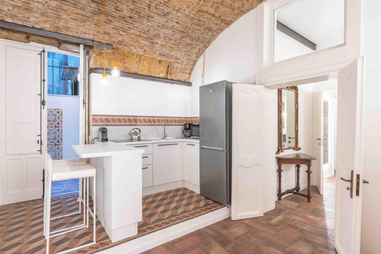 Apartment Calderai 82 1 E 2