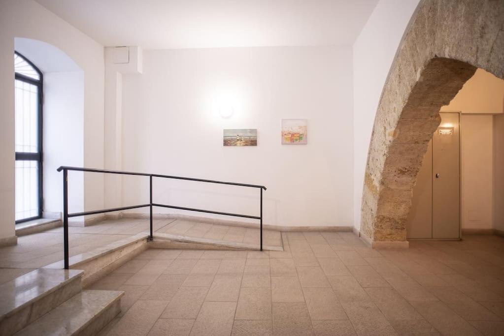 Domus Ameliae Cozy And Charming Apt At Cathedral *