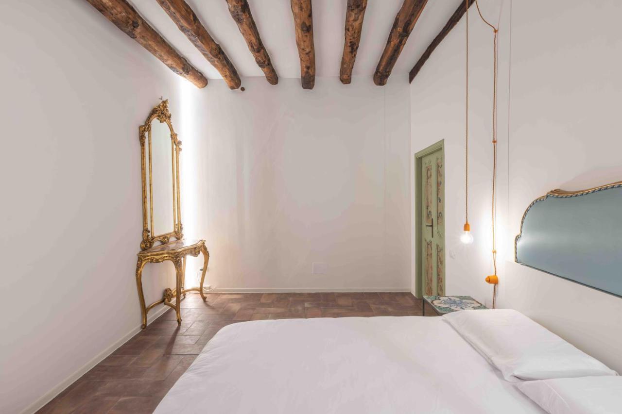 Apartment Calderai 82 1 E 2 *