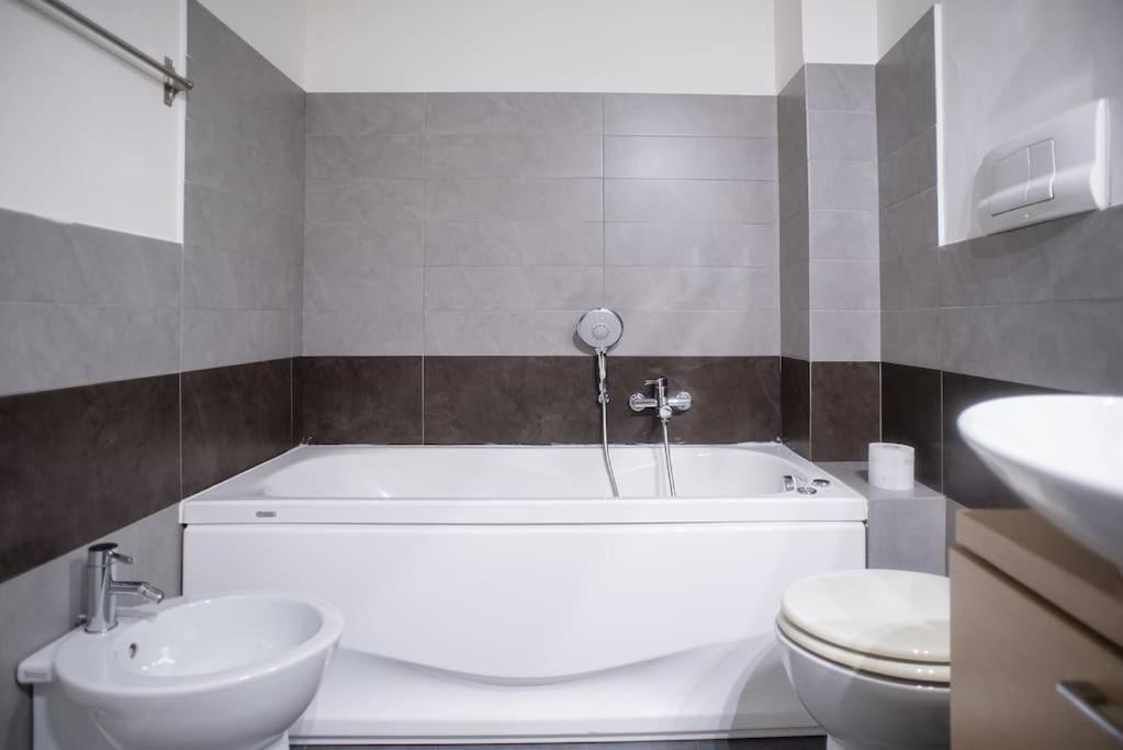 Domus Ameliae Cozy And Charming Apt At Cathedral Apartment Palermo