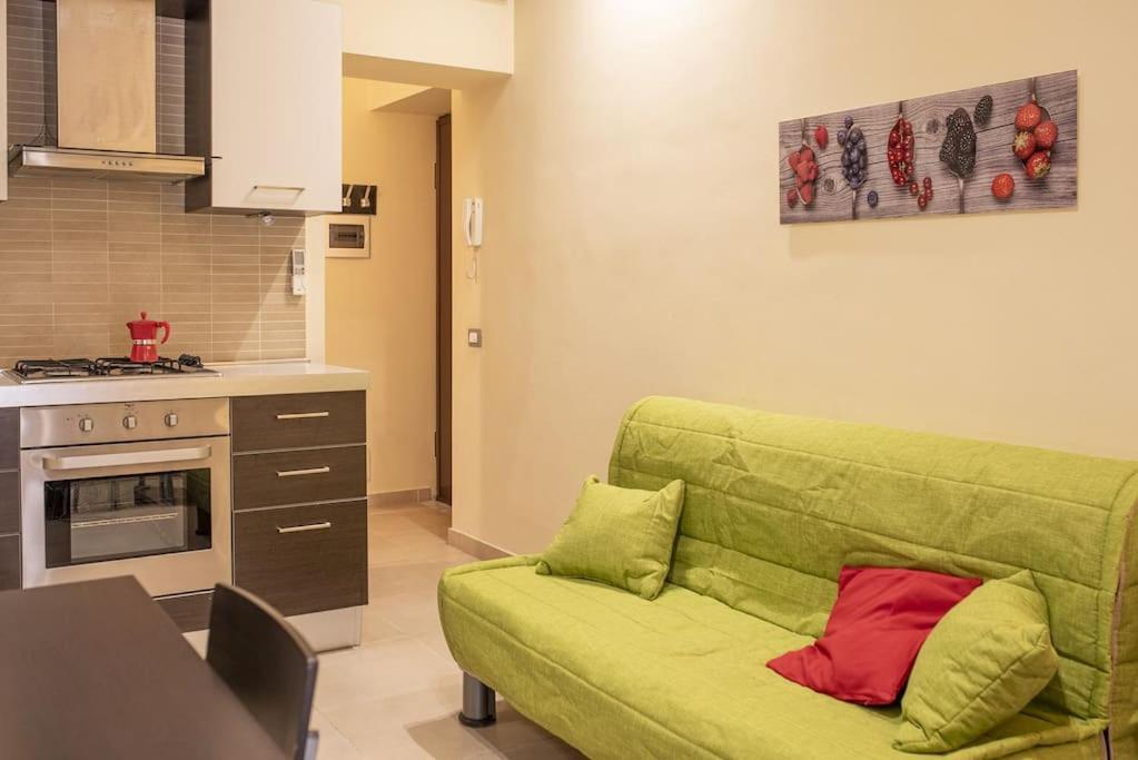 Domus Ameliae Cozy And Charming Apt At Cathedral Palermo
