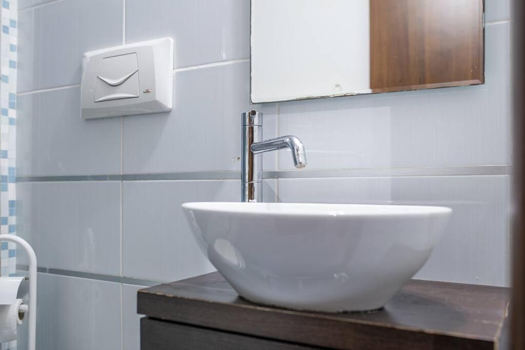 Domus Ameliae Cozy And Charming Apt At Cathedral Apartment *