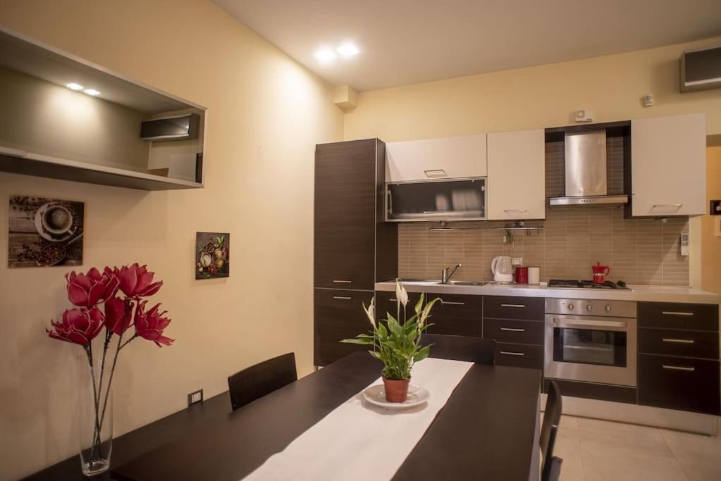 Apartment Domus Ameliae Cozy And Charming Apt At Cathedral