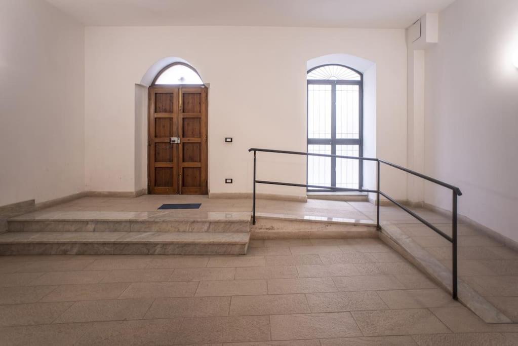 Domus Ameliae Cozy And Charming Apt At Cathedral Apartment *