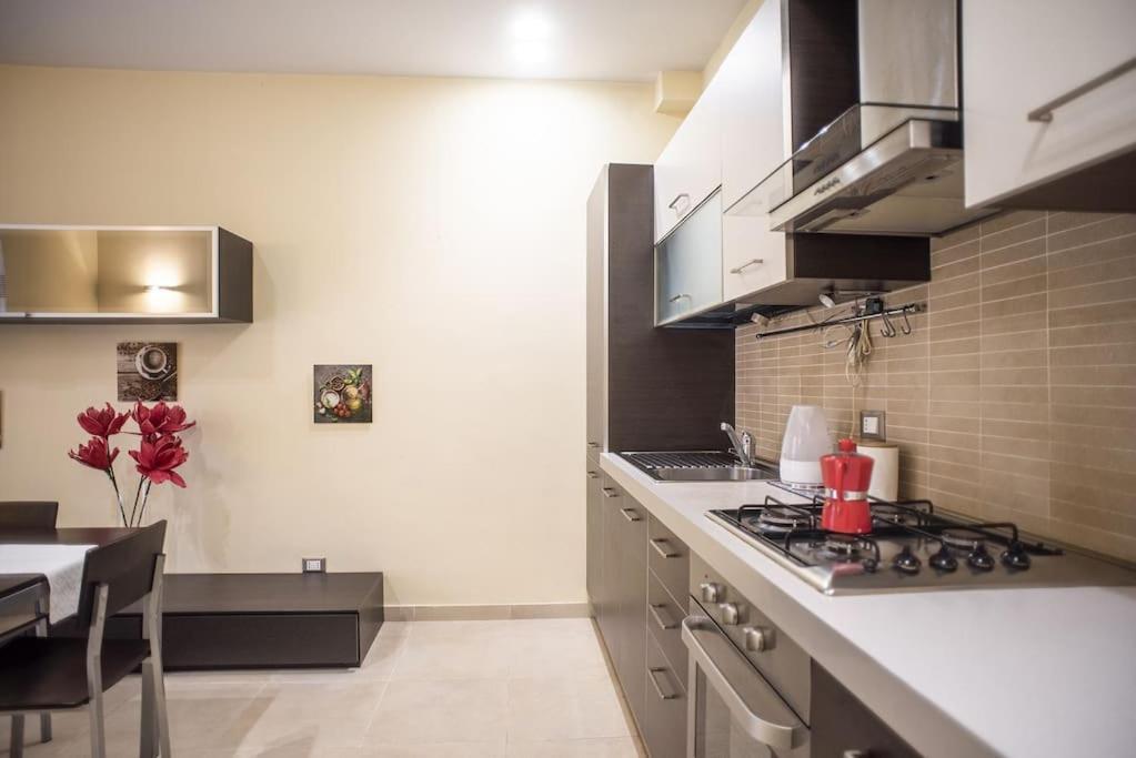 Apartment Domus Ameliae Cozy And Charming Apt At Cathedral Palermo