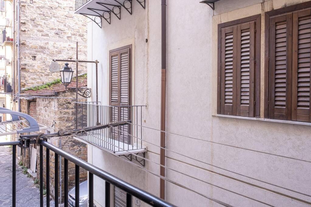 Apartment Domus Ameliae Cozy And Charming Apt At Cathedral