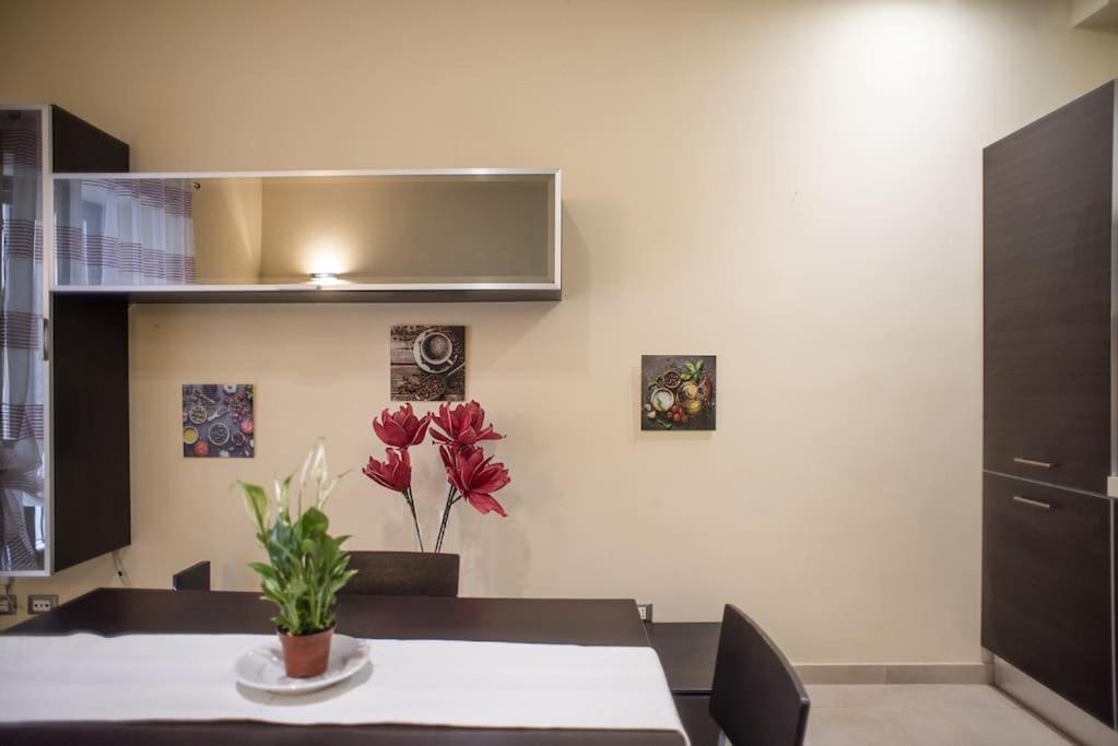 Domus Ameliae Cozy And Charming Apt At Cathedral Apartment Palermo