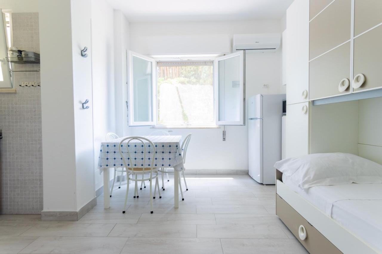 Ashur Mondello Apartamento *