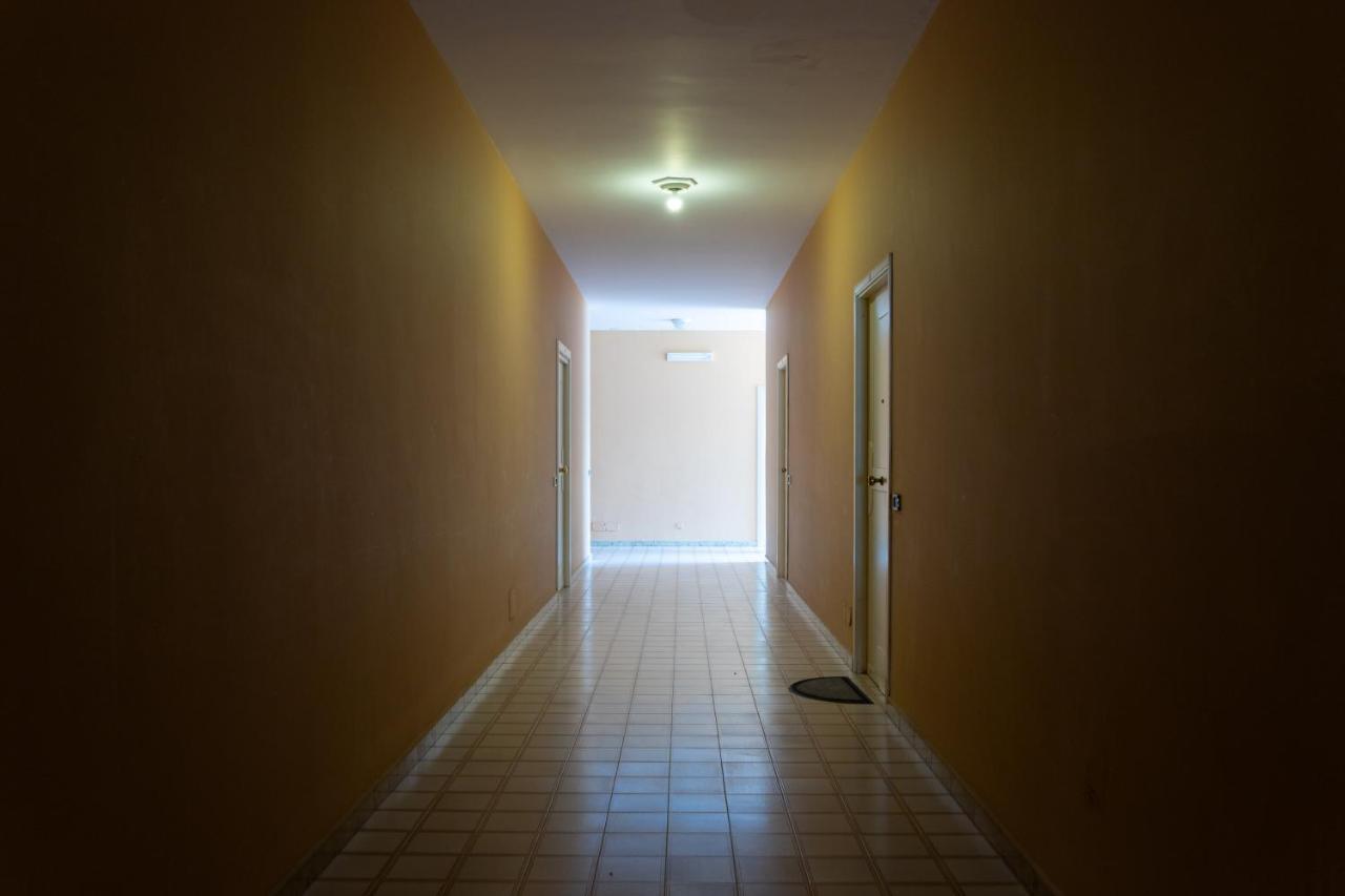 Ashur Mondello Apartamento *