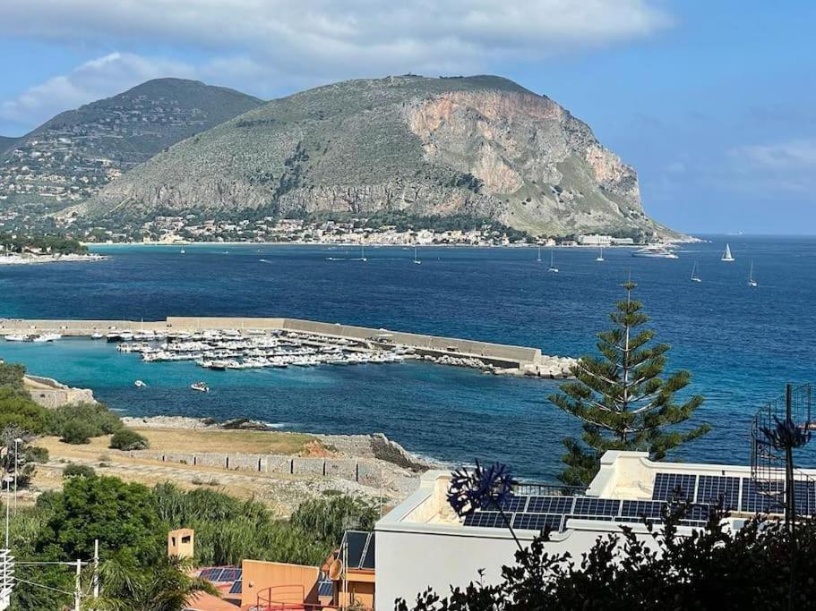 La Scalinatella Di Mondello Apartment