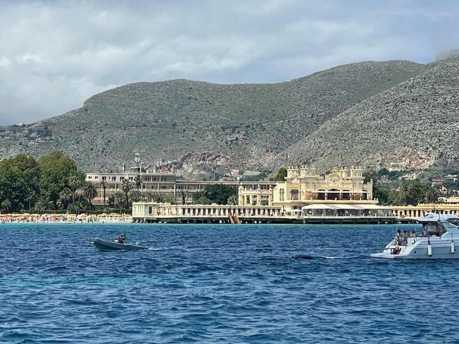 La Scalinatella Di Mondello Apartment