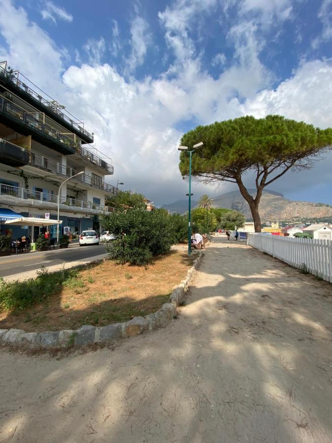 Mondello Sea House *