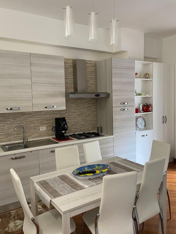 Max's Apartment *