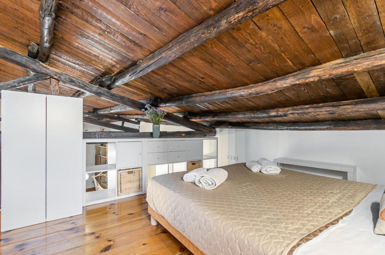 Vucciria Flat With Small Terrace Palermo