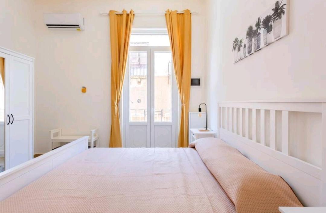 Merlo House - Inside The Historical Center Casa vacanze Palermo