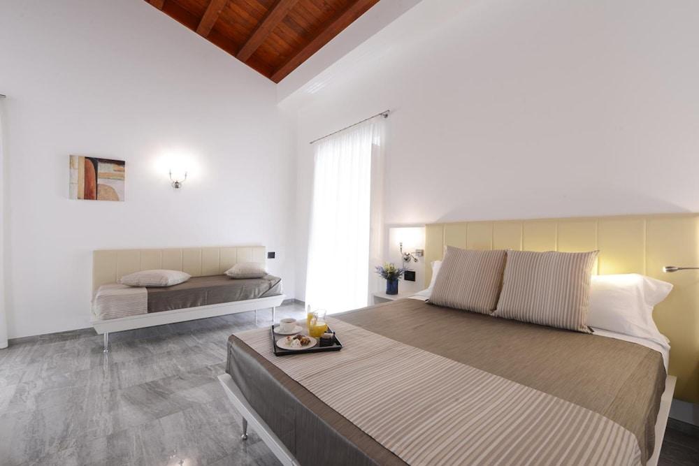 Hotel Principe Di Lampedusa 4*